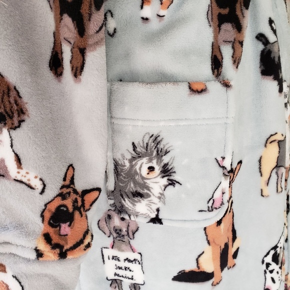 VERA BRADLEY WOMEN'S ROBE DOG SHOW MOTIF:NWT LARGE/EXTRA LARGE - Picture 9 of 16